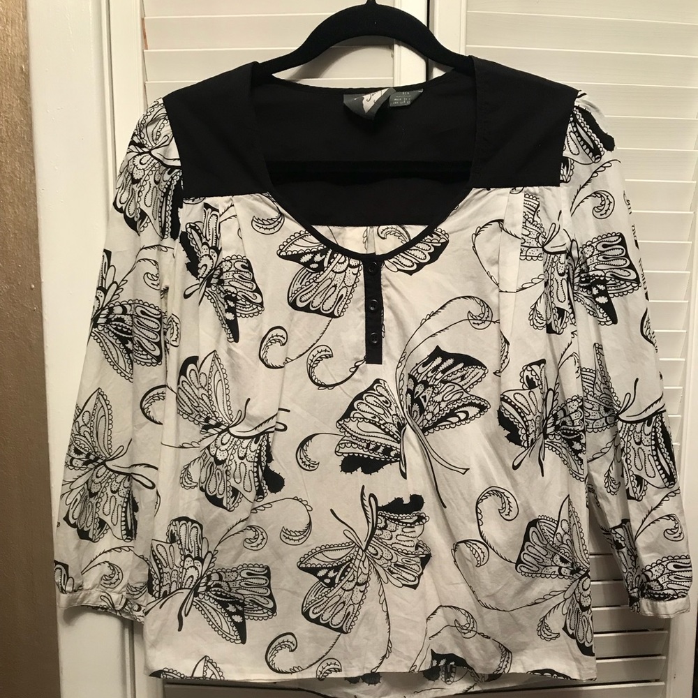 Anthro Girls From Savoy imagining butterflies top